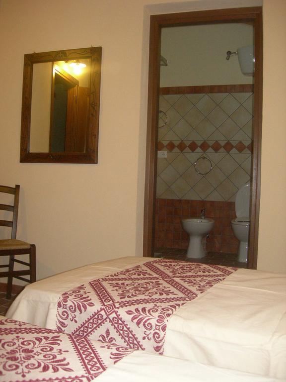 Agriturismo Battaglia Villamassargia Exteriör bild